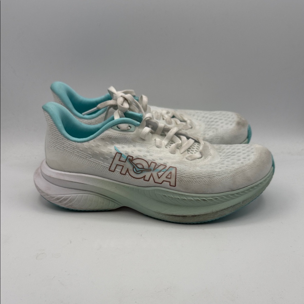 Hoka Mach 6 Women's 6.5 White and Aqua Sneakers S16